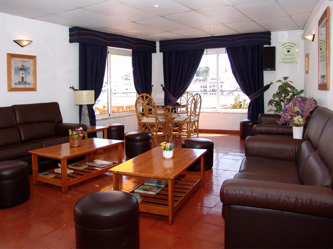 Public Area 2, Regina Apartamentos, Albufeira