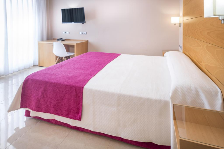 Bedroom 3, Mediterraneo Bay Hotel & Resort, Almería