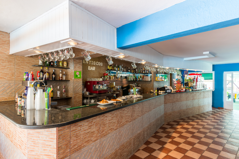 Food & Drinks 5, Apartamentos Lentiscos by MIJ, Baleares