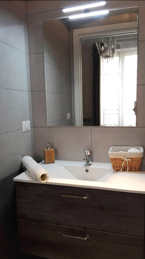 Bathroom 2, B&B Abbaco, Palermo
