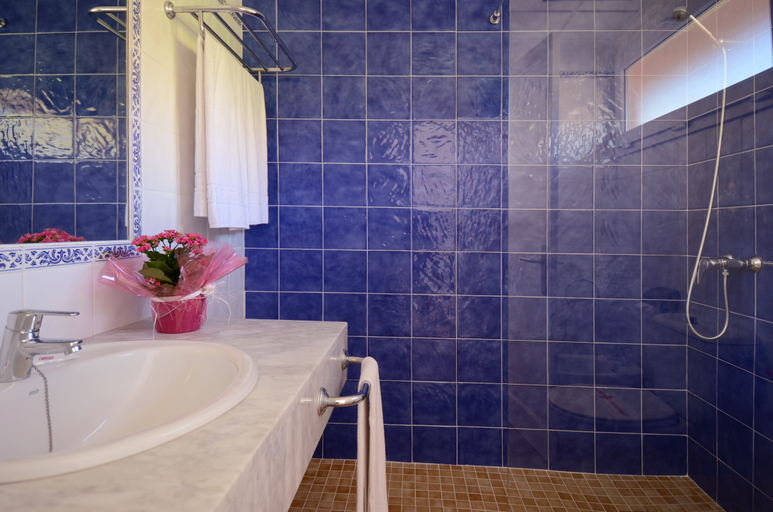 Bathroom 3, Mar Blau, Baleares