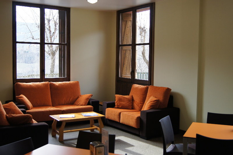 Public Area 2, Alberg Les Estades, Lleida