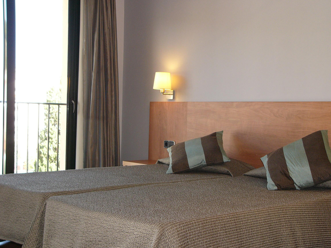 Exterior & Views 2, Medes II , Girona