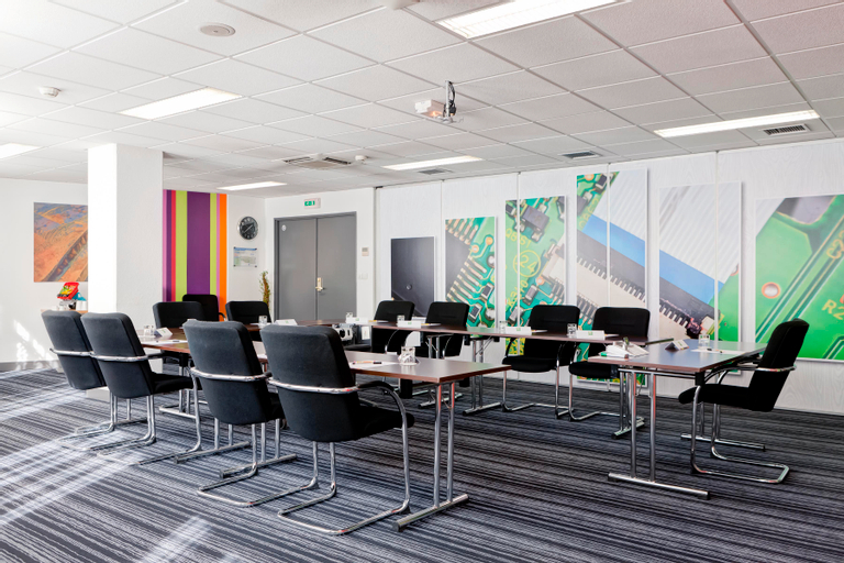 Public Area 2, ibis Styles Lyon Villeurbanne Le Parc de la Tete d'Or, Rhône