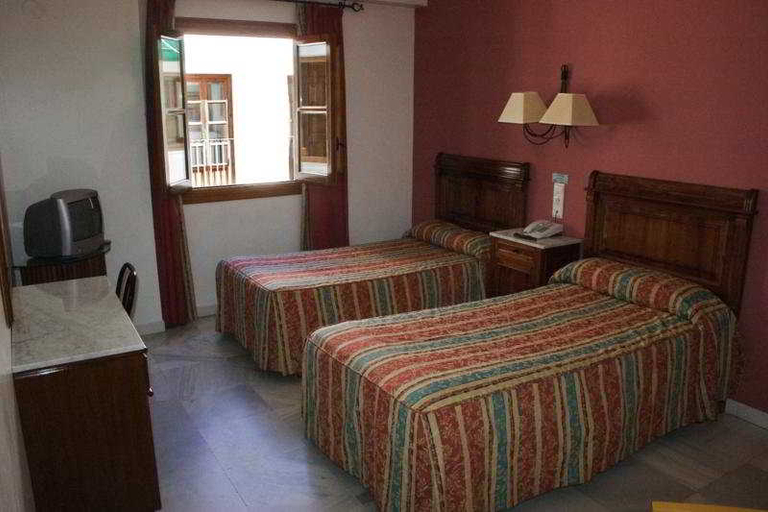 Bedroom 5, Maestre, Córdoba