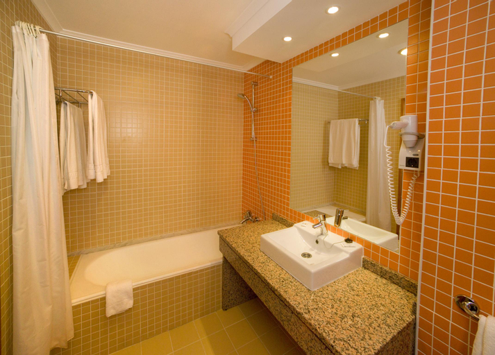 Bathroom 5, Alfagar Village, Albufeira