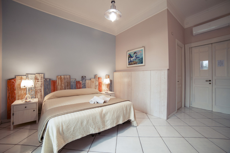 Bedroom 3, La Tartaruga, Salerno