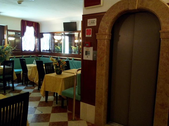 Food & Drinks 5, Hotel Diana, Venezia