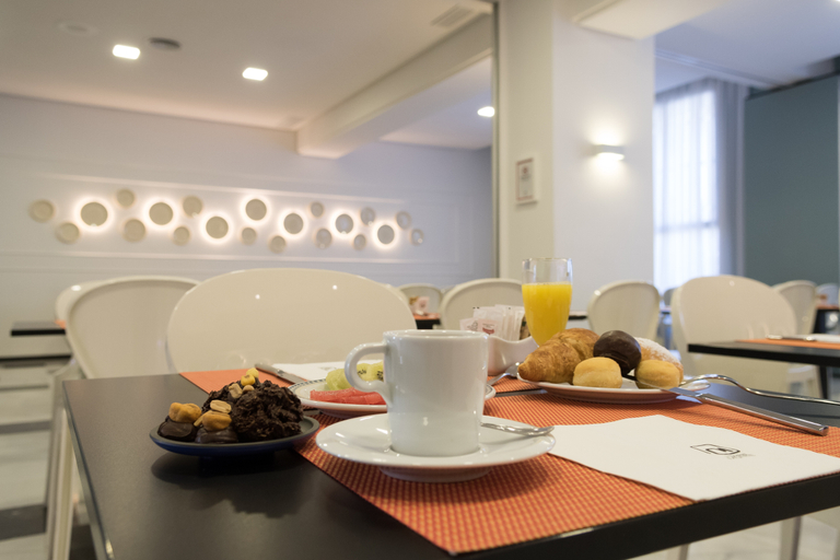Food & Drinks 5, Monte Triana, Sevilla