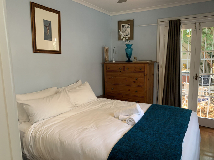 Bedroom 4, Surry Hills Terrace with Hot Tub, Sydney