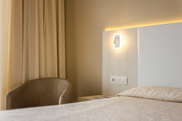 Bedroom 4, Hotel Best Siroco, Málaga