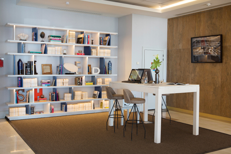 Public Area 4, Radisson Blu Hotel, Nice, Alpes-Maritimes