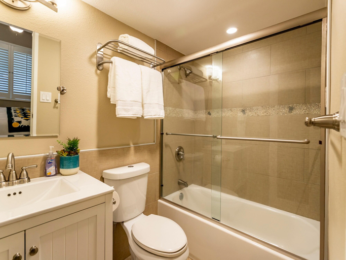 Bathroom 4, Pacific Shores by Vacation Rental Pros, Maui