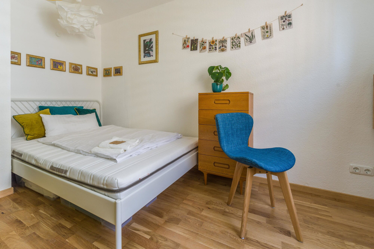 Bedroom 2, Urban Jungle Designer Apartment, Mannheim