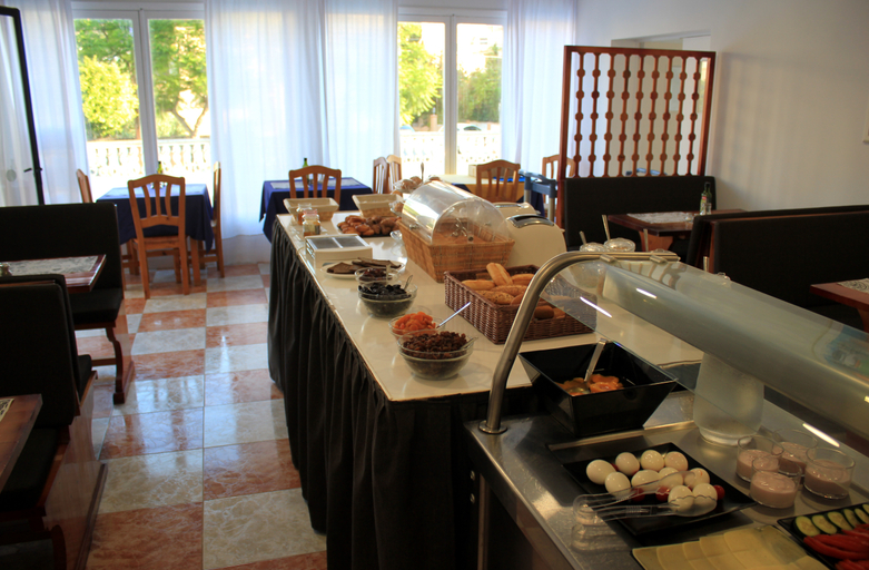 Food & Drinks 5, Hotel 4U , Baleares