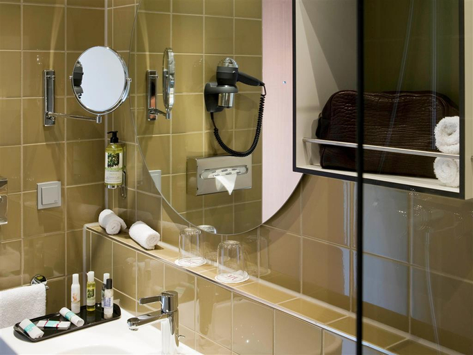Bathroom 5, Congress Hotel Mercure Nuernberg an der Messe, Nürnberg