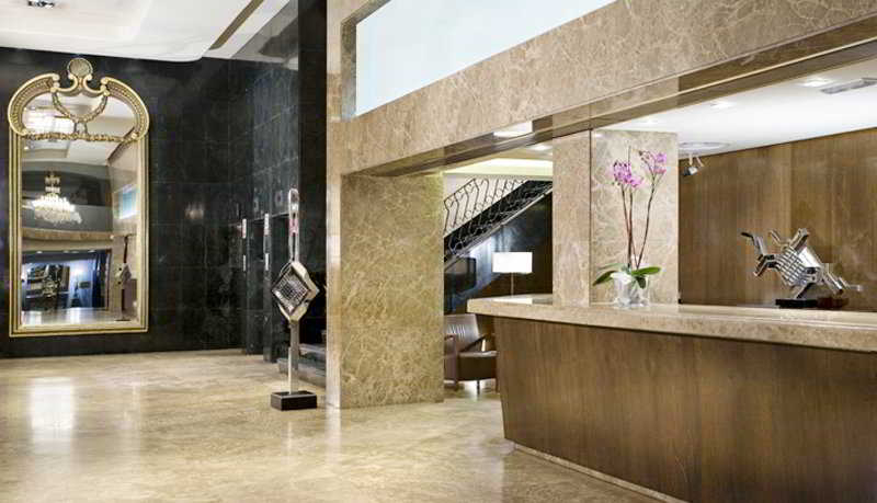 Public Area 4, Santos Agumar, Madrid