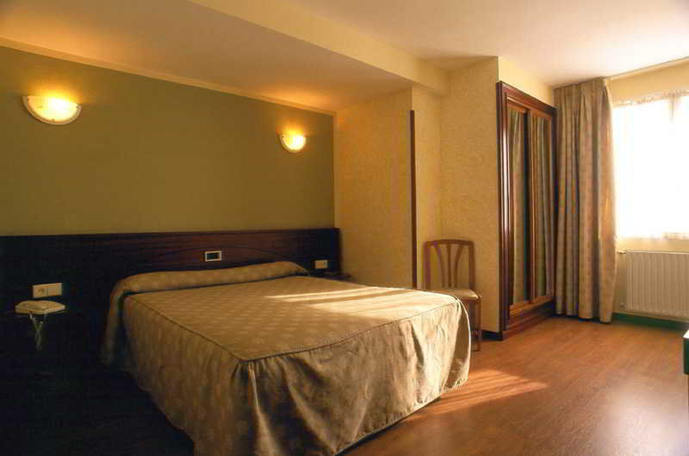 Bedroom, Villa de Nava, Asturias