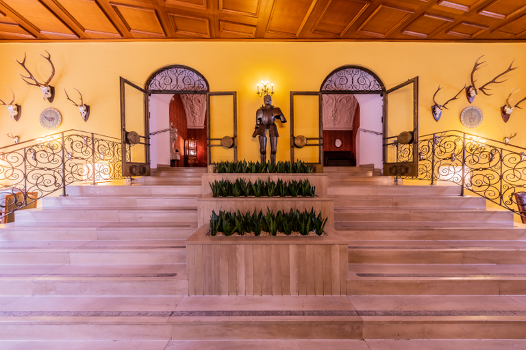 Public Area 4, Schloss Weikersdorf, Baden