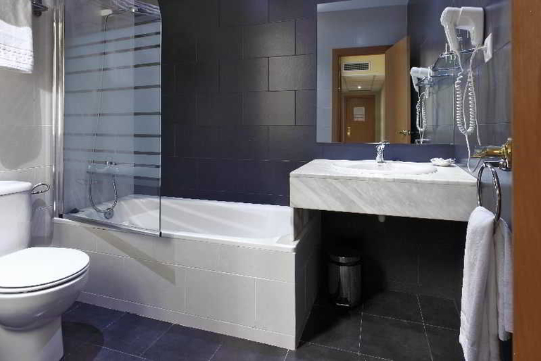 Bathroom 4, Catalunya, Barcelona