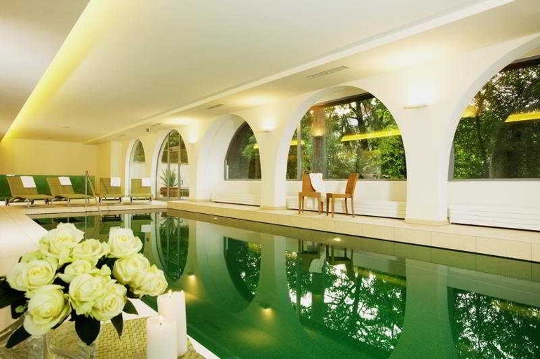 Sport & Beauty 2, Schloss Weikersdorf, Baden