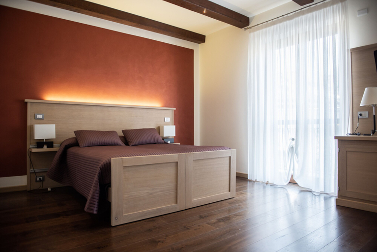 Bedroom 3, HOTEL - BAR DA NATALE, Cuneo
