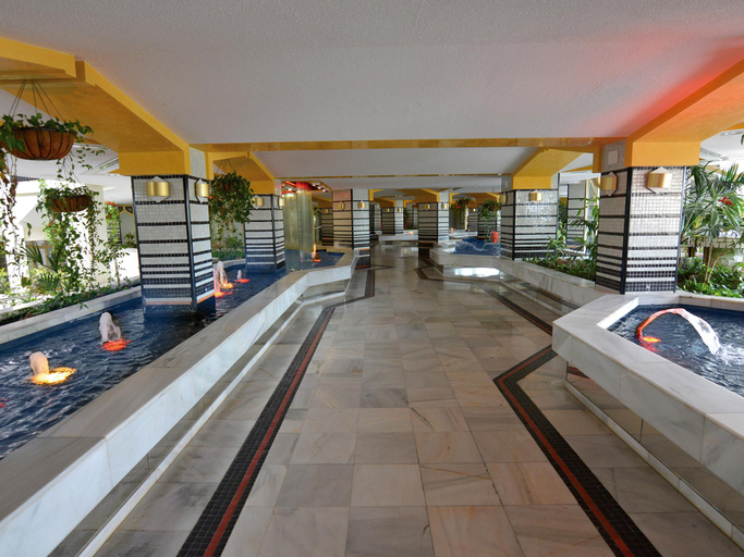 Public Area, BenalBeach Group, Málaga