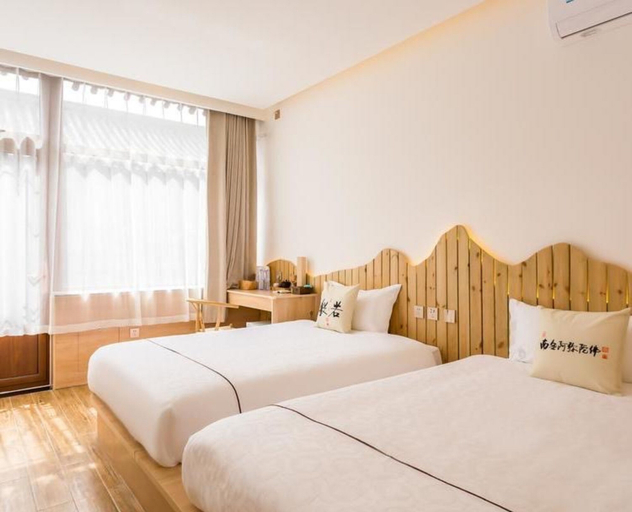 Bedroom 2, Floral Hotel · Xian Ju Chan Ting hotel, Beijing
