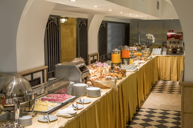 Food & Drinks 5, Savoy Rome, Rome