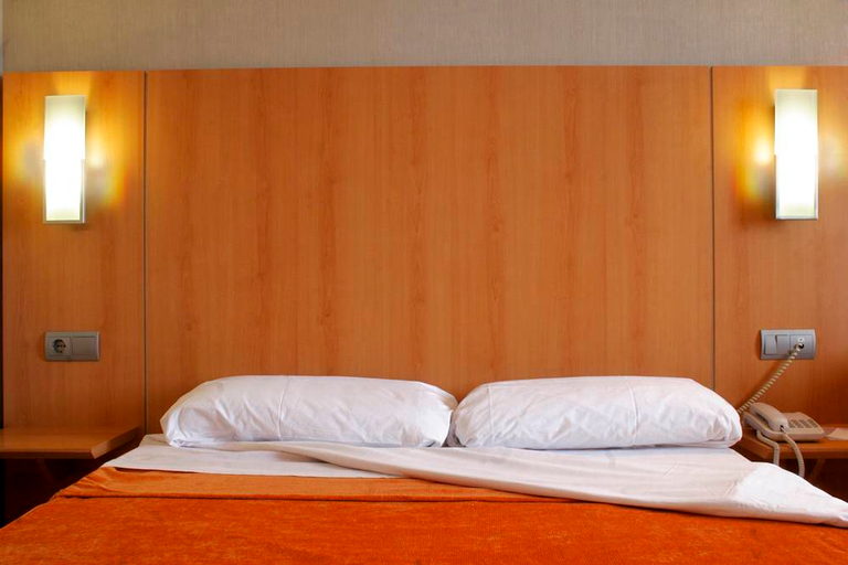 Bedroom, Posadas de Espana Malaga, Málaga