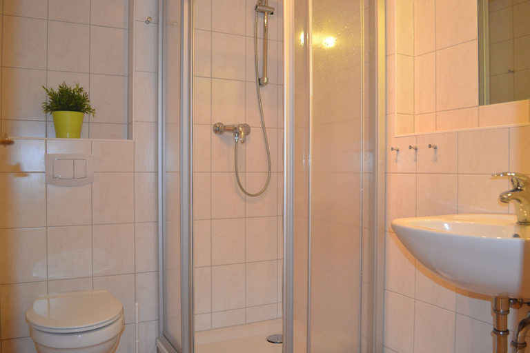 Bathroom 3, FeWo im Camp Am Wasser, Vorpommern-Rügen