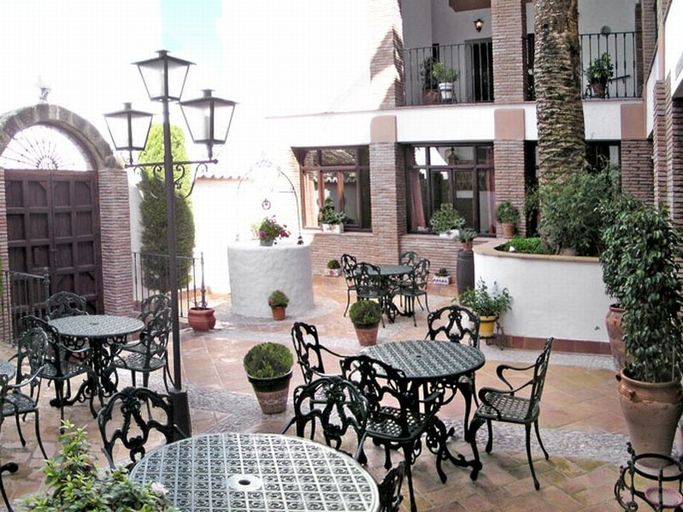 Public Area, Hotel La Casa Grande del Burgo, Málaga