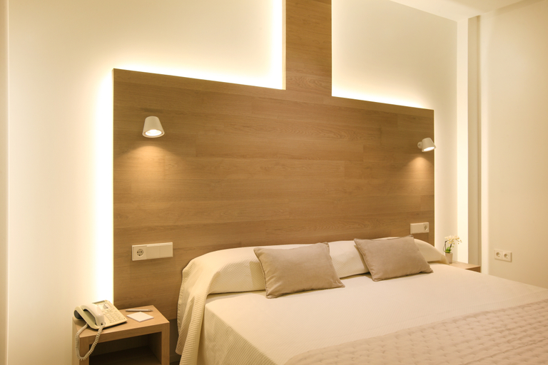 Bedroom 4, Carlos I, Alicante