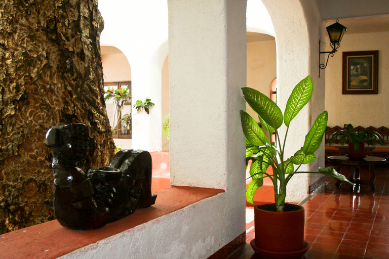 Public Area 2, Villas Arqueologicas Chichen Itza, Tinúm
