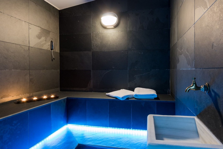 Bathroom 5, ARTIEM Carlos, Baleares