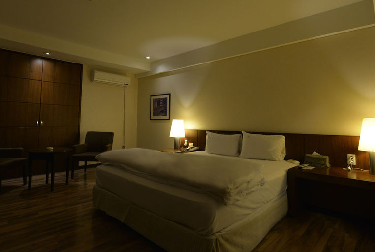 Bedroom 2, W Motel, Dalseong