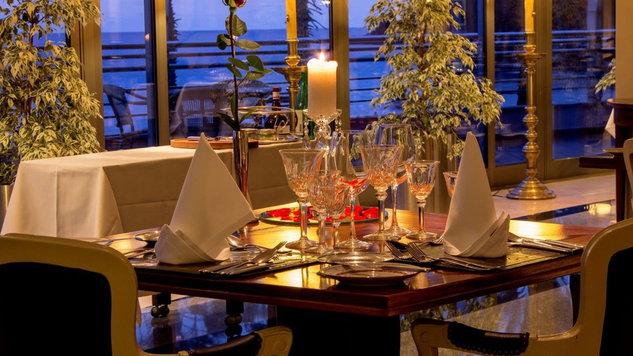 Food & Drinks 5, Royal Savoy Madeira, Funchal