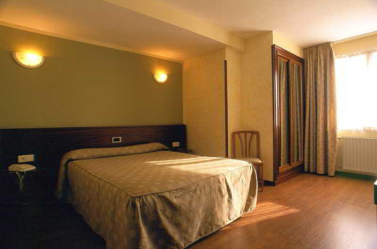 Bedroom, Villa de Nava, Asturias