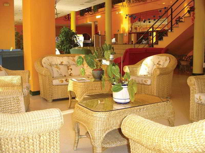 Public Area 2, Hospedium Hotel Sky Blu Torre de Sevilla, Sevilla