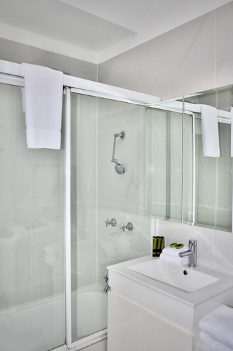 Bathroom 5, Surry Hills Terrace with Hot Tub, Sydney
