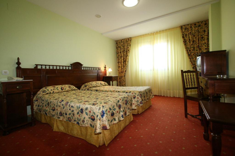 Bedroom 3, Cueli, Cantabria