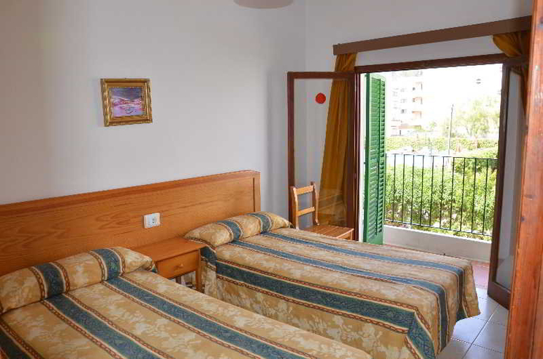 Bedroom 2, Hostal Norte, Baleares