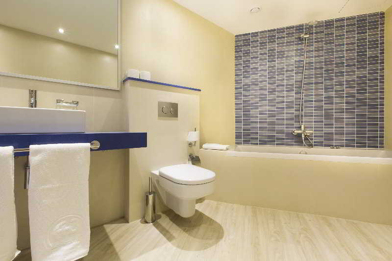 Bathroom 5, Aguabeach, Baleares