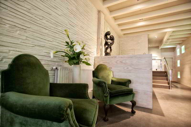 Public Area, Hotel Los Lagos Nature, Asturias