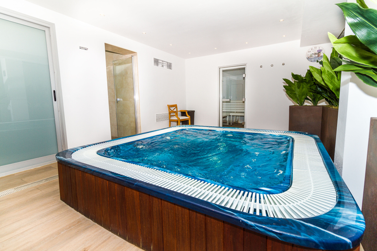 Sport & Beauty 2, Eix Alcudia Hotel +18, Baleares