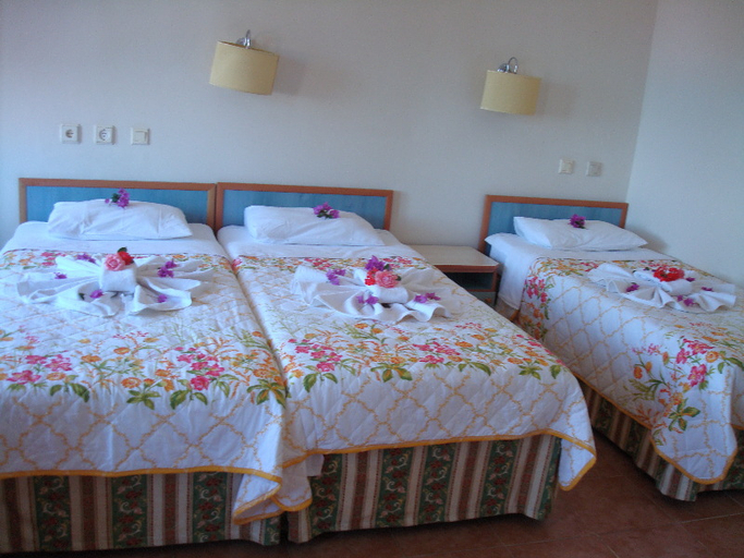 Bedroom 2, Neptun Hotel, Manavgat