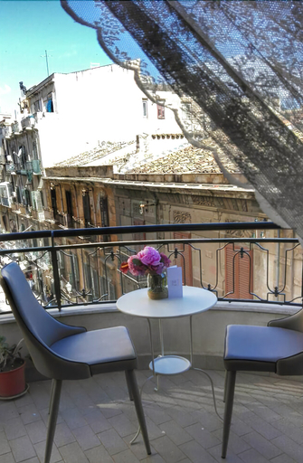 Others 5, B&B Abbaco, Palermo
