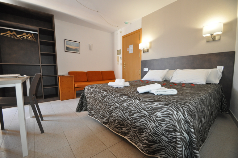 Bedroom 4, Safari, Barcelona