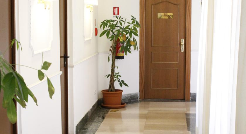 Public Area 2, Hotel San Giusto, Roma
