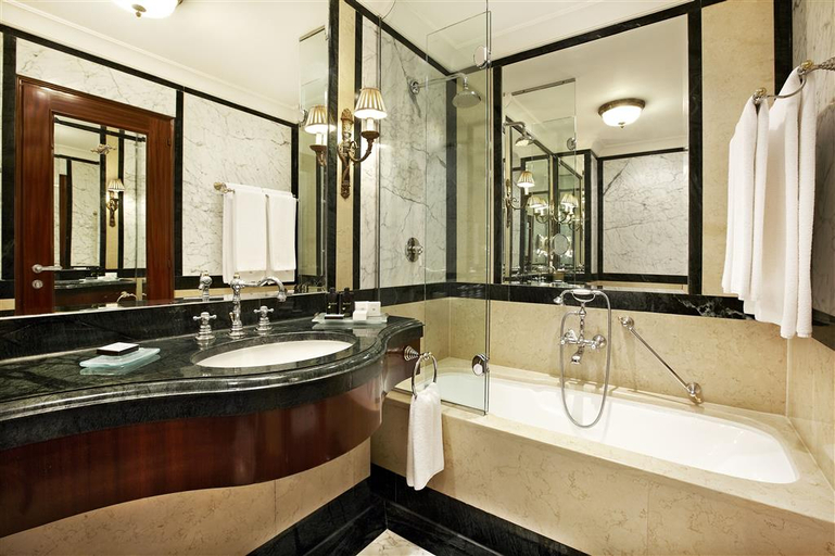 Bathroom 5, Grande Bretagne, A Luxury Collection Hotel, Attica